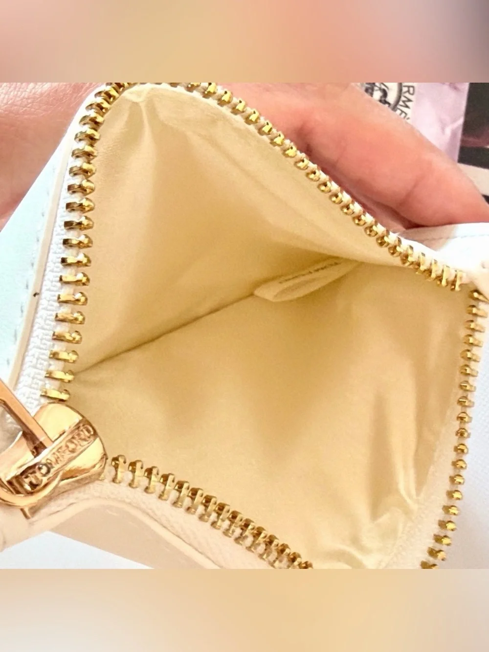 Tom‎ Ford Beauty White Zip Pouch with Gift Box